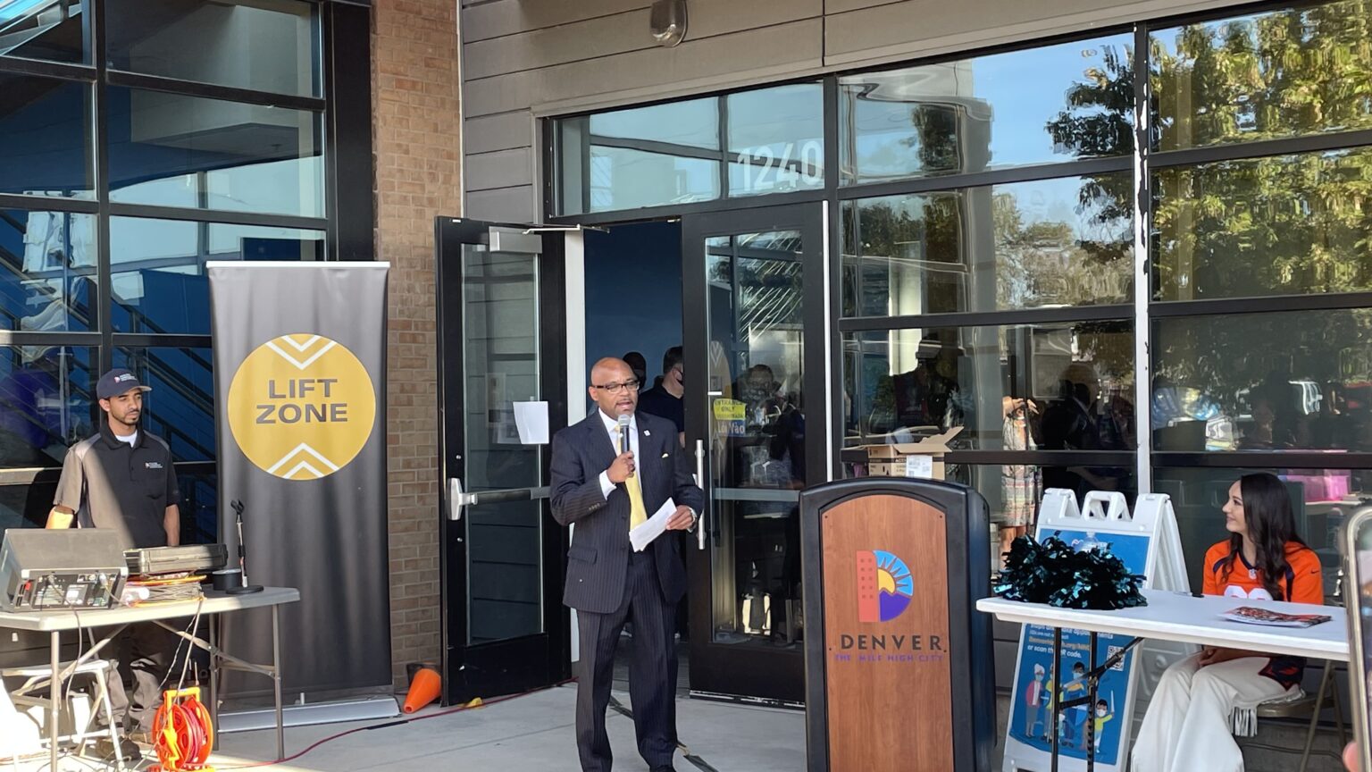 Comcast Showcases New Lift Zone at City of Denver Youth Empowerment