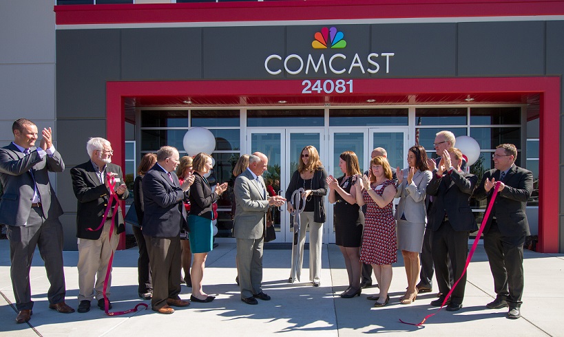 comcast-ribbon-cutting-in-spokane