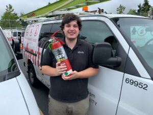 Fast-Acting Comcast Technician Puts out Fire on Busy Interstate 5 Corridor