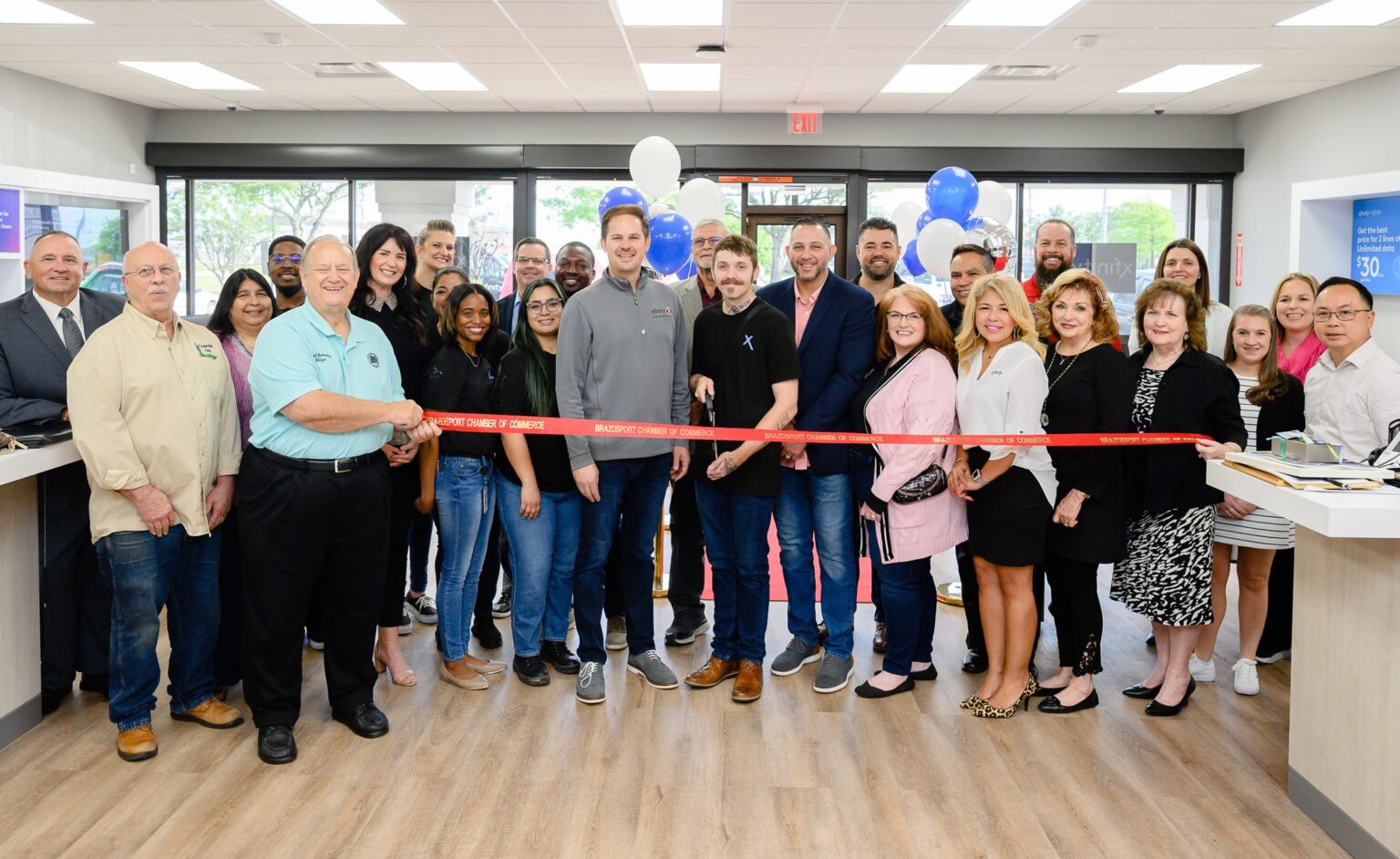 Tech Leader Opens New Xfinity Store in Lake Jackson Comcast Texas