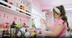 WATCH | Snow Cone Stand 'Girl Boss' Ready for a Taste of Reliable Internet