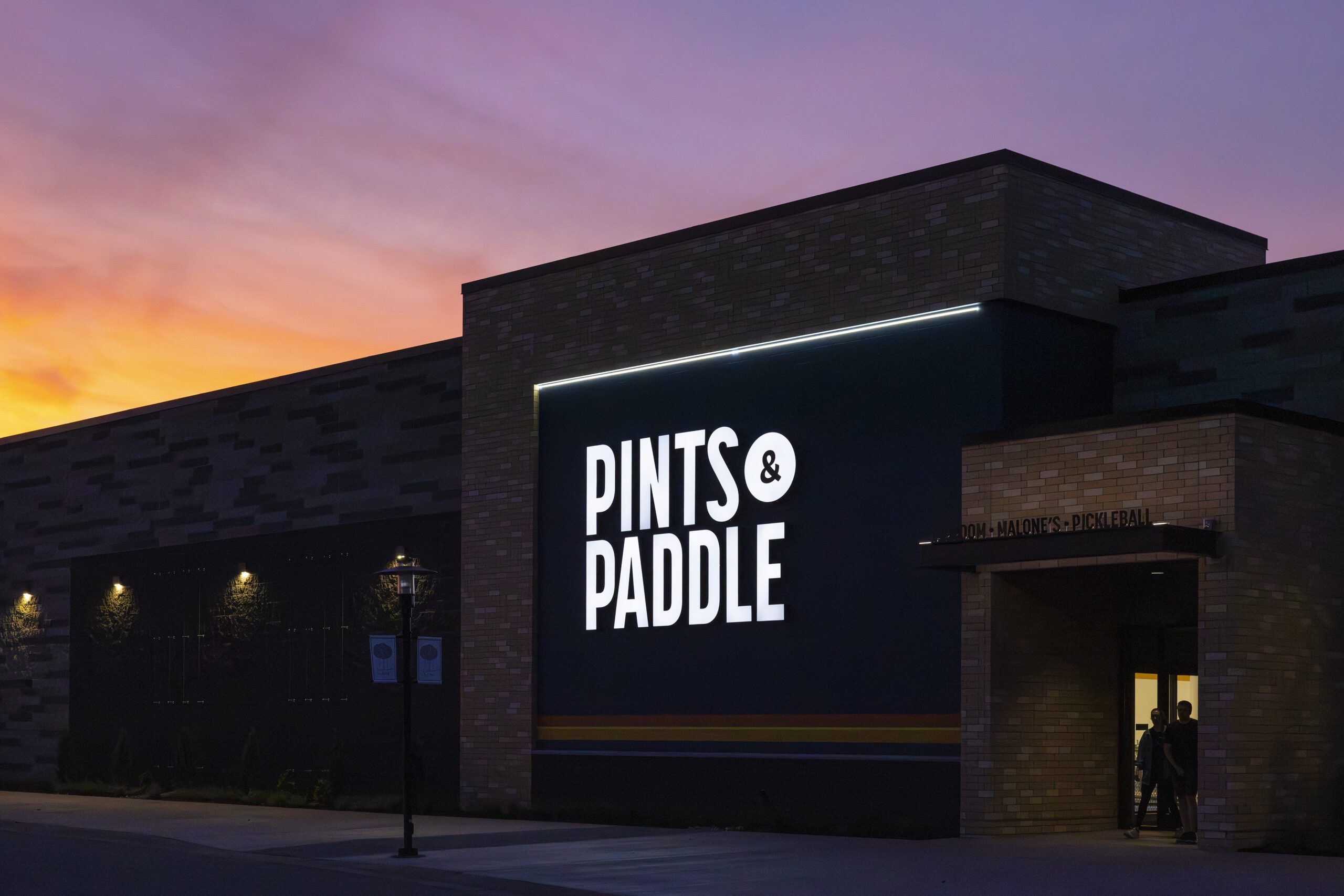 Pints and Paddles Storefront Photo