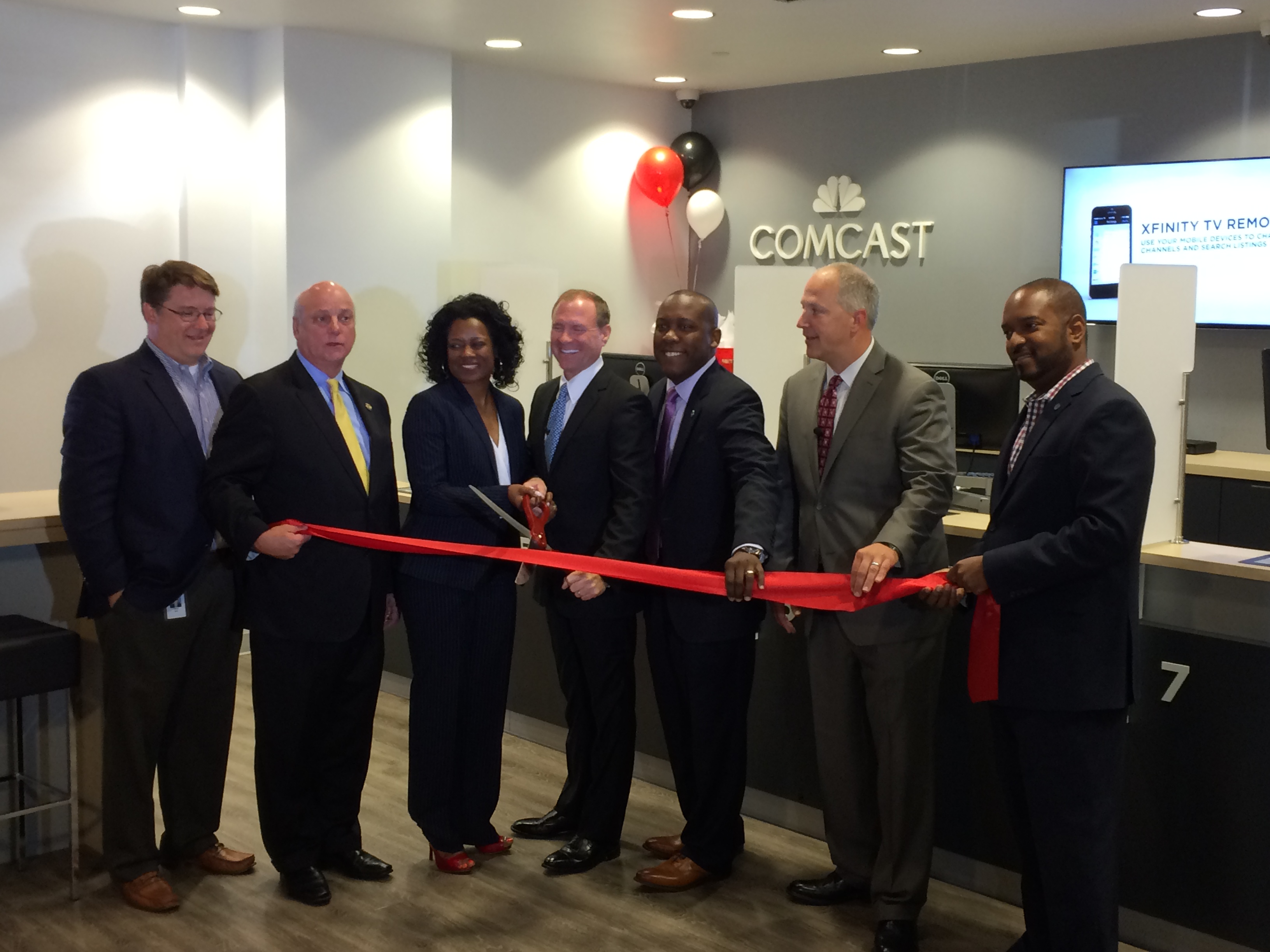 Comcast Opens New Xfinity Customer Center in Midtown Atlanta Dedicated ...