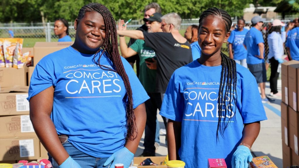 Volunteers Work in North Jacksonville Neighborhood for Comcast Cares Day Comcast Florida