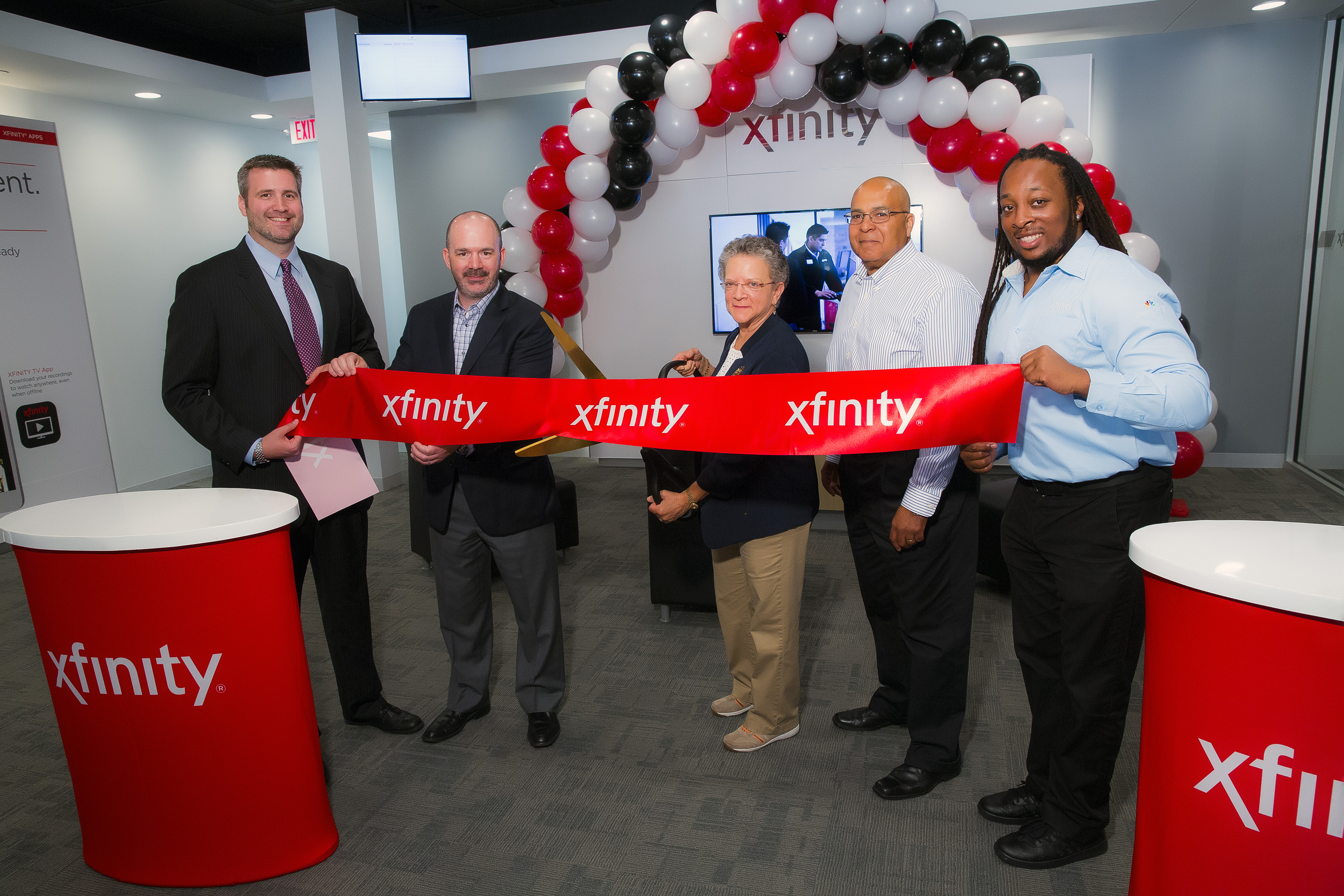Comcast Market Manager Brian Paciorek, Comcast Director of Retail Sales & Marketing Mark Dionne, New Jersey Assemblywoman Mila Jasey, Comcast Senior Director of Government Affairs Charles Smith, Comcast West Orange Xfinity Store Manager Jason Gathright