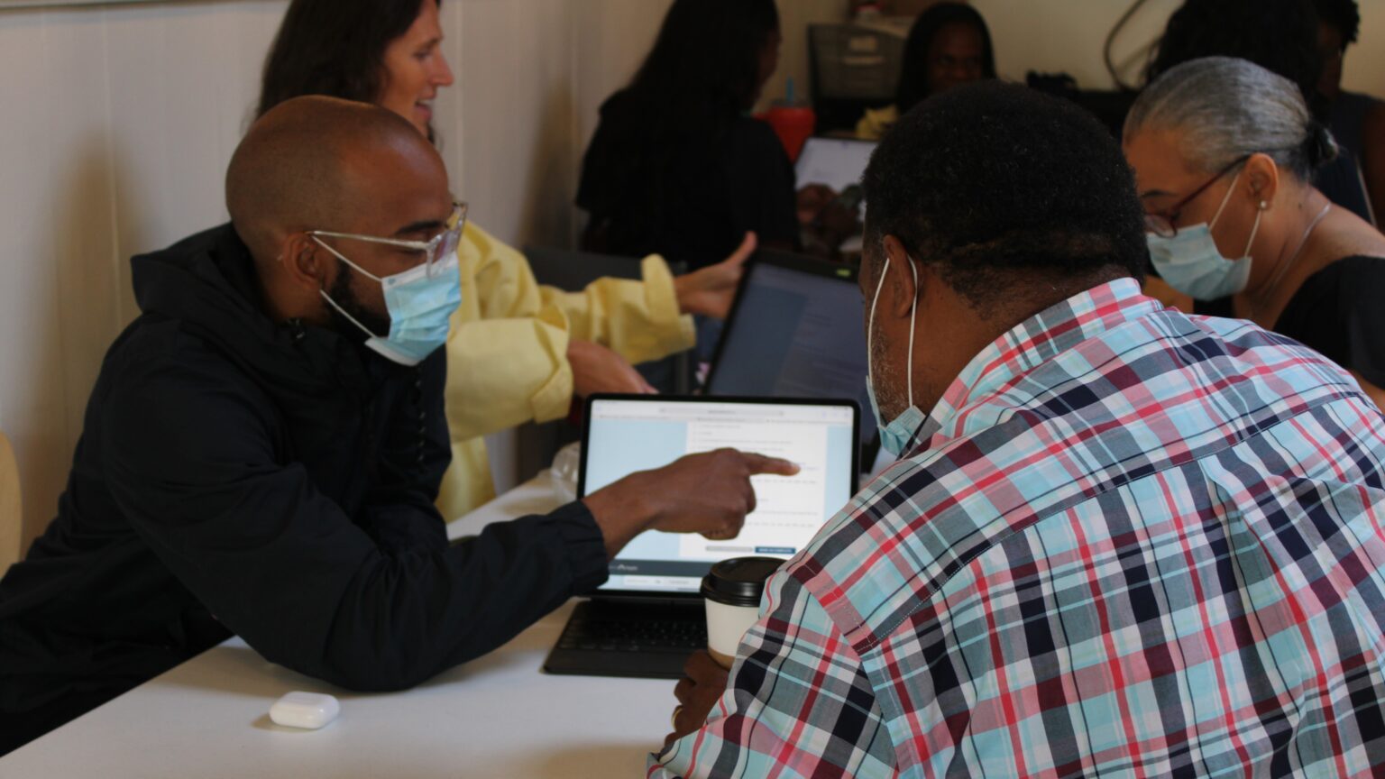 Comcast Awards 90,000 and 50 Laptops to Neighborhood Allies to Advance Digital Equity Comcast